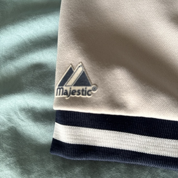 Majestic New York Yankees Gray Baseball Jersey - Picture 5 of 5